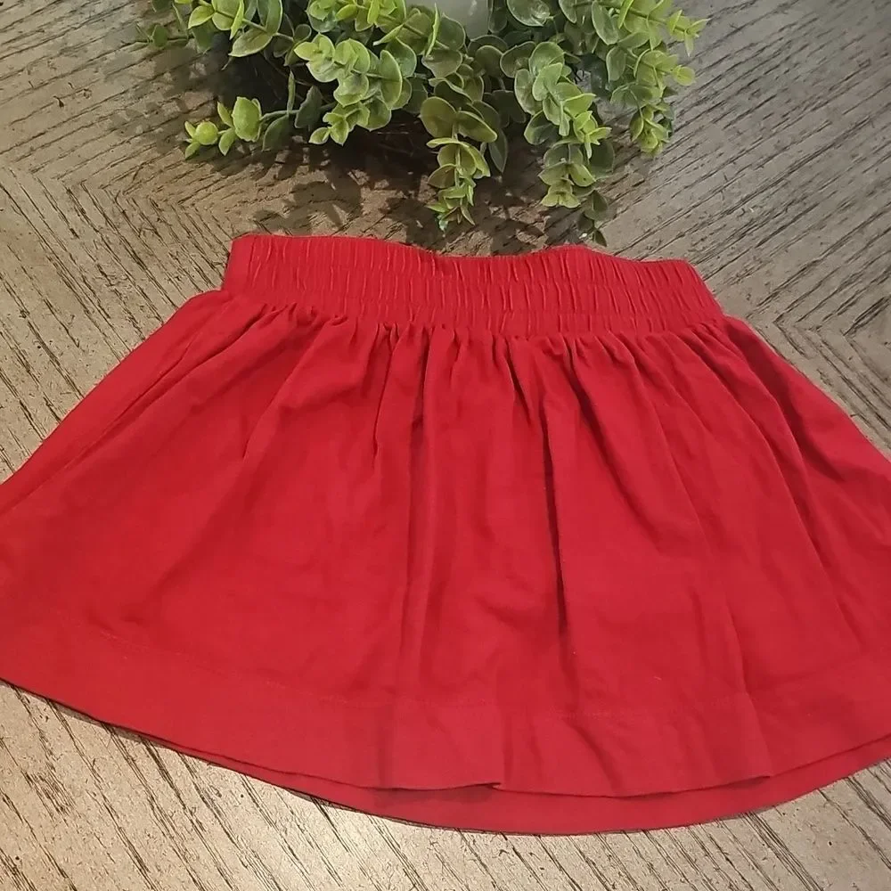 Red Skirt With Shorts Size 5 Gymboree